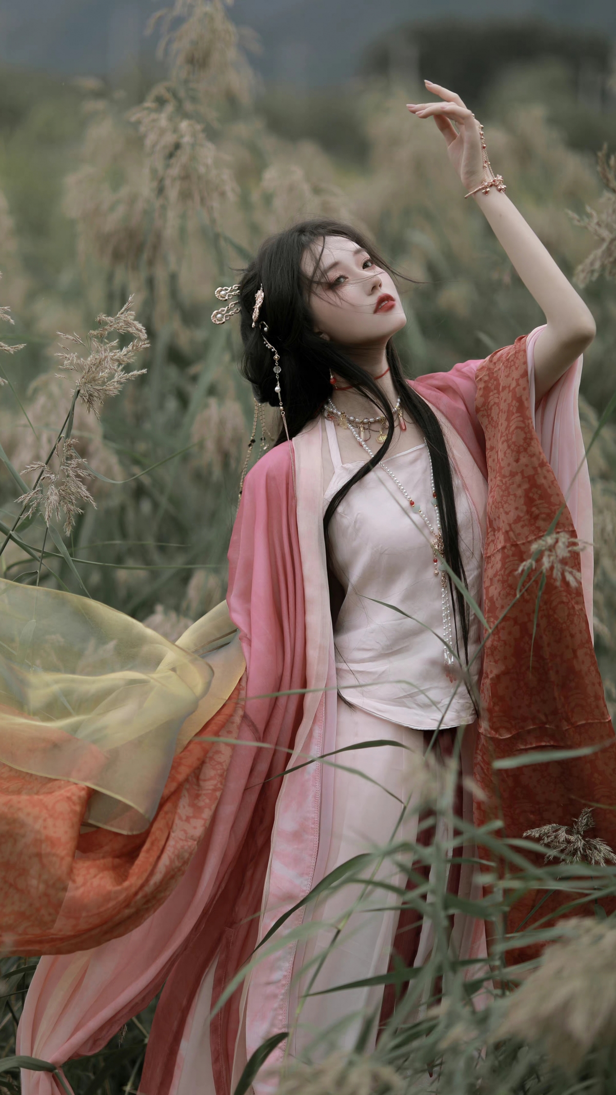 绝美古风美女4K超清壁纸，古装韵味，2160x3840高清手机壁纸，免费下载