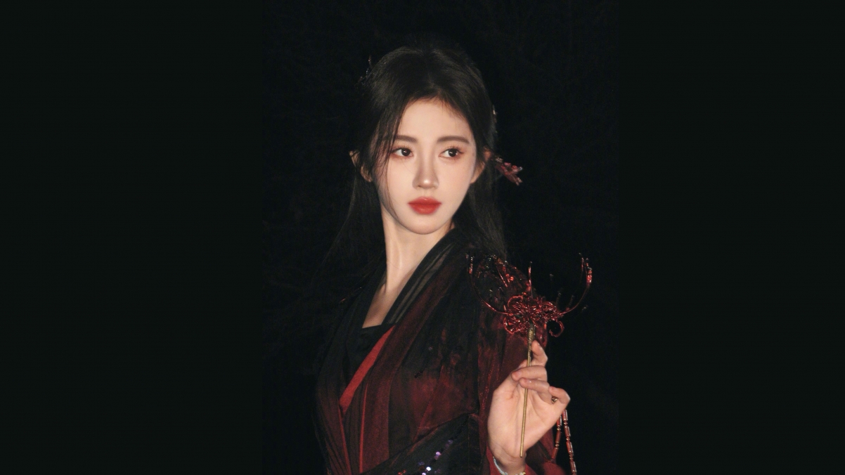 鞠婧祎古装头簪绝美4K壁纸，高清3840x2160分辨率，美女图片下载