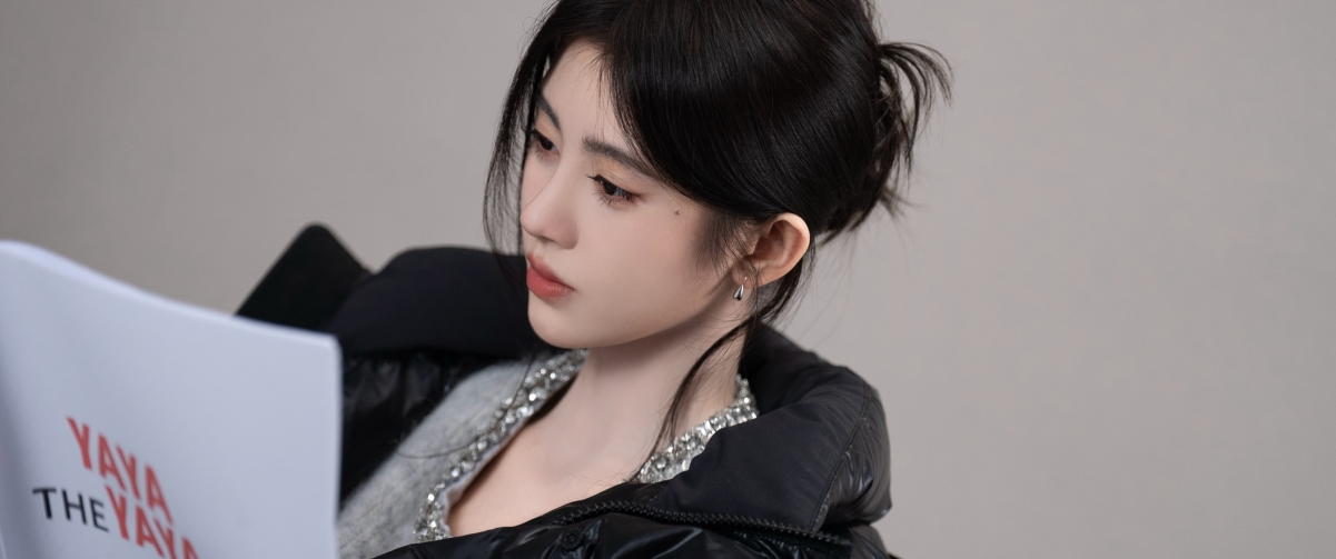 鞠婧祎侧脸4K高清壁纸，3440x1440带鱼屏美女图片下载