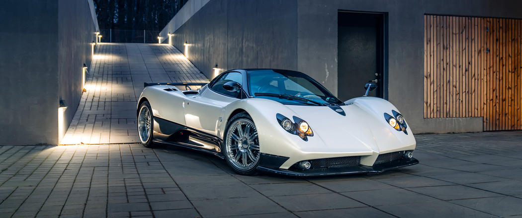 帕加尼Zonda F白色跑车带鱼屏高清壁纸 3440x1440 下载