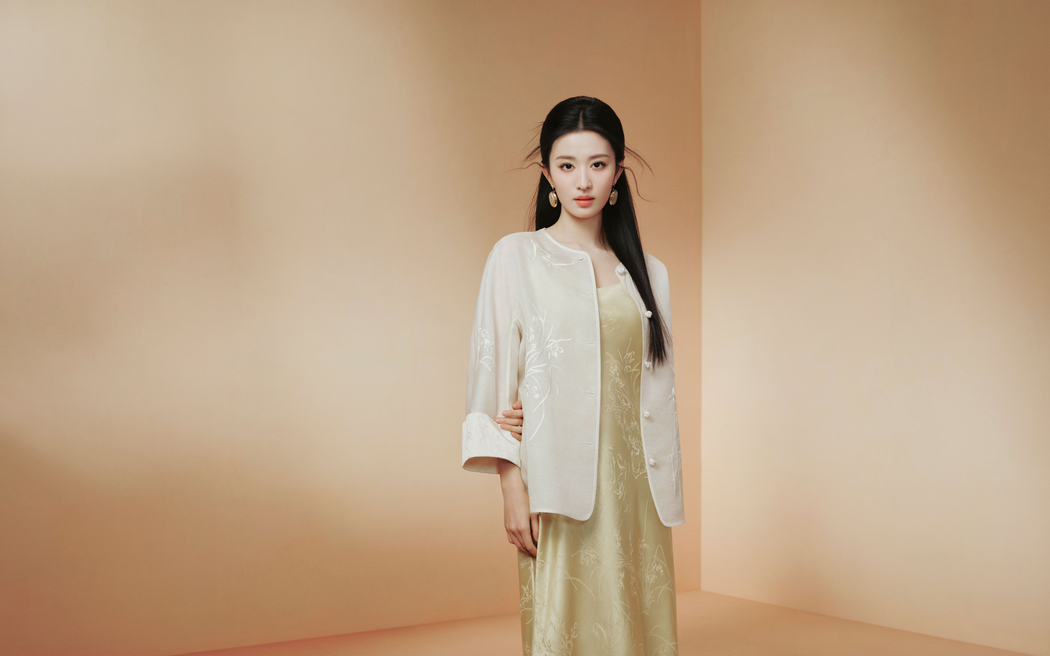 王楚然4K超清美女壁纸下载 3840x2400分辨率