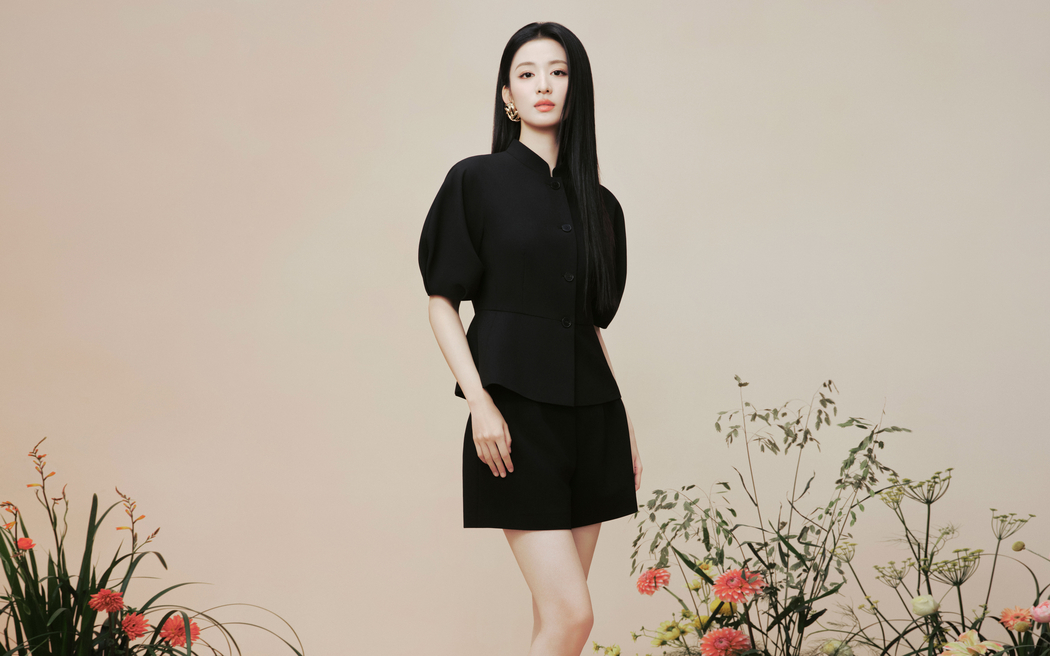王楚然黑色套装4K高清壁纸，3840x2400分辨率美女图片下载