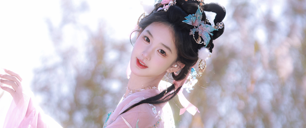黄玉瑶国风大典粉色古装美女4K高清壁纸下载（3440x1440带鱼屏）