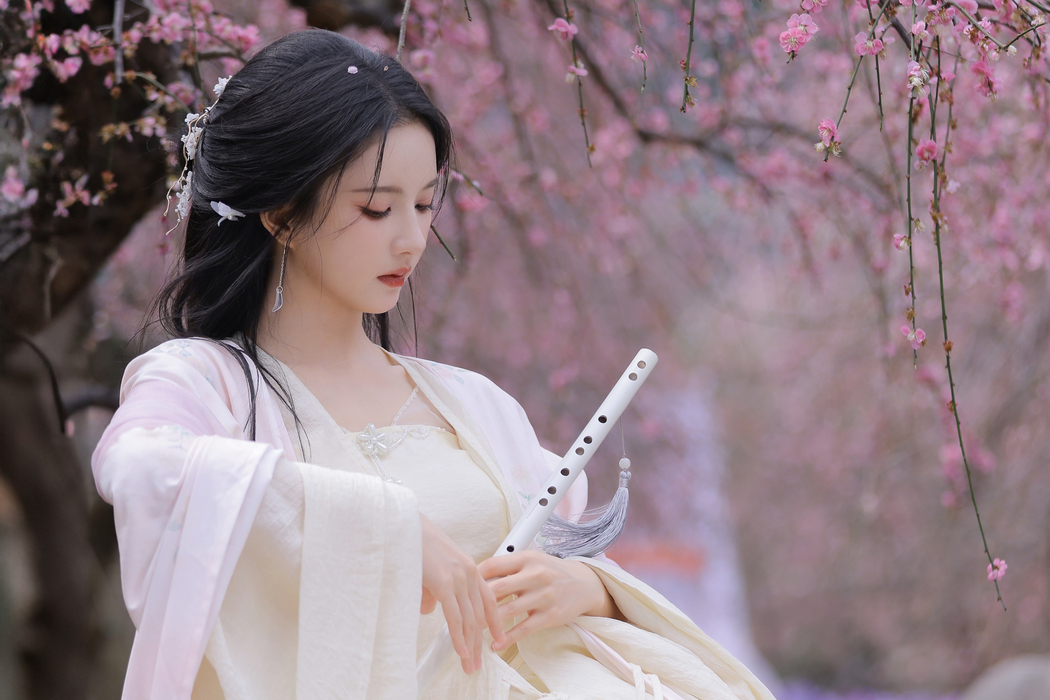 樱花古风美女刘些宁高清壁纸 3000x2000 分辨率适配平板笔记本