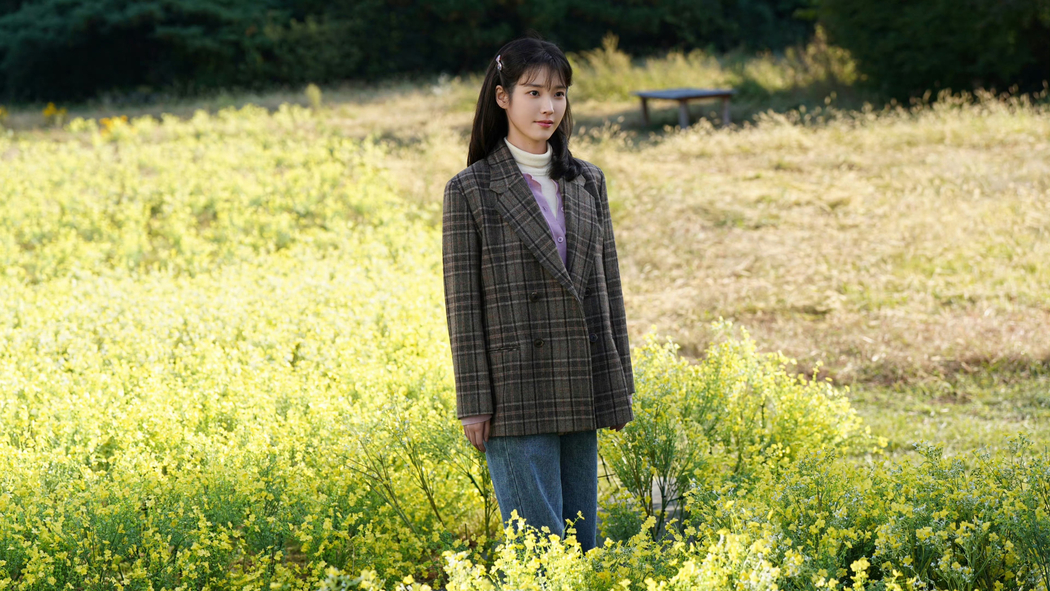 李知恩花海4K超清壁纸 3840x2160 高清美女图片下载