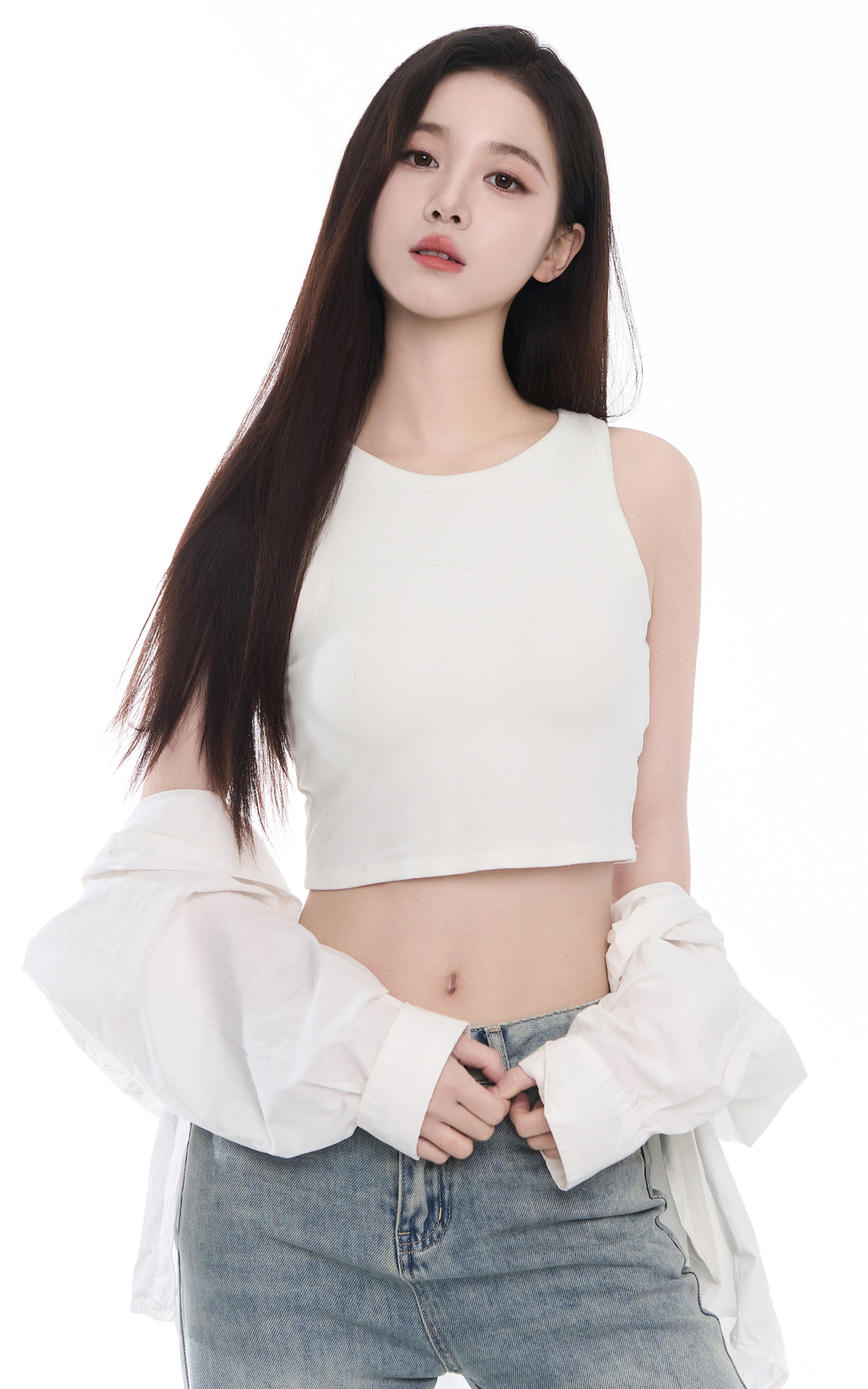 李瑜美女4K超清全屏手机壁纸 2400x3840高清下载