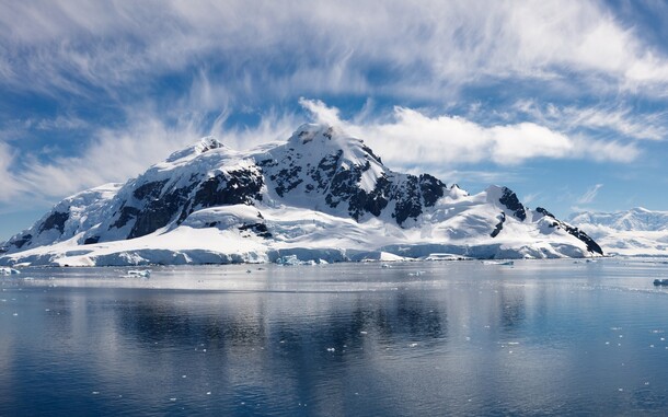 蓝天白云雪山河流大海高清PNG透明背景素材下载