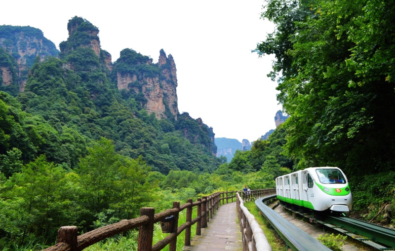 张家界旅游观光车PNG透明背景高清风景图片素材下载