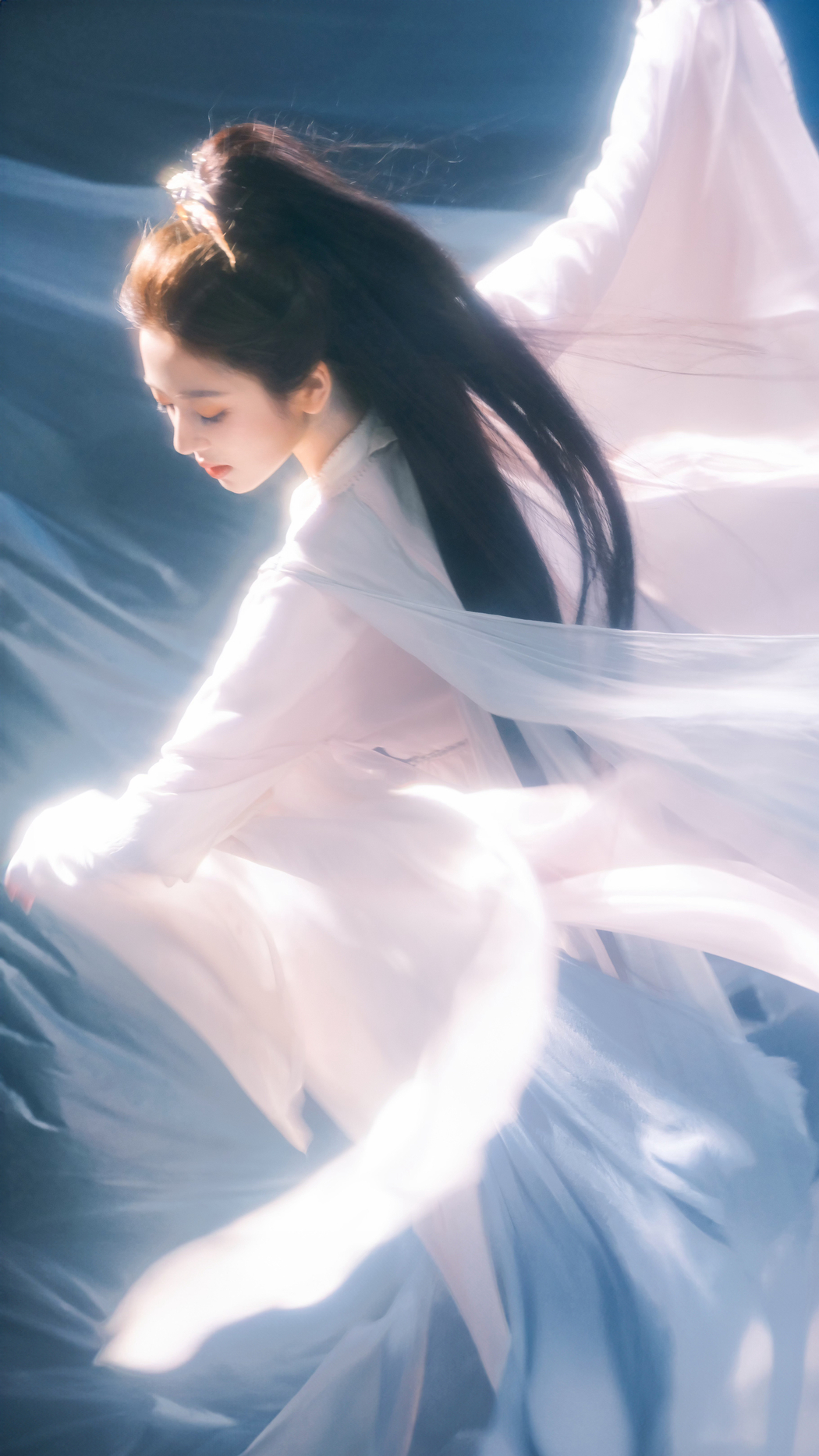 唯美古风美女何瑞贤 4K竖屏手机壁纸高清下载 2160x3840