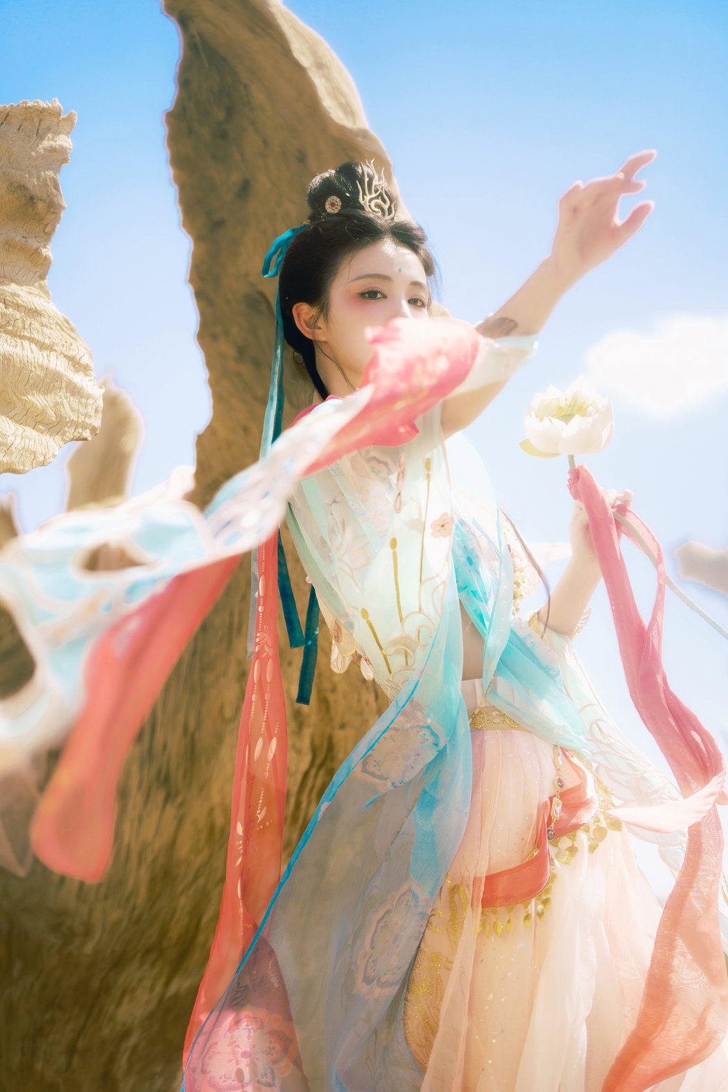 敦煌神女王楚然4K竖屏手机壁纸 高清美女图片 2560x3840 下载