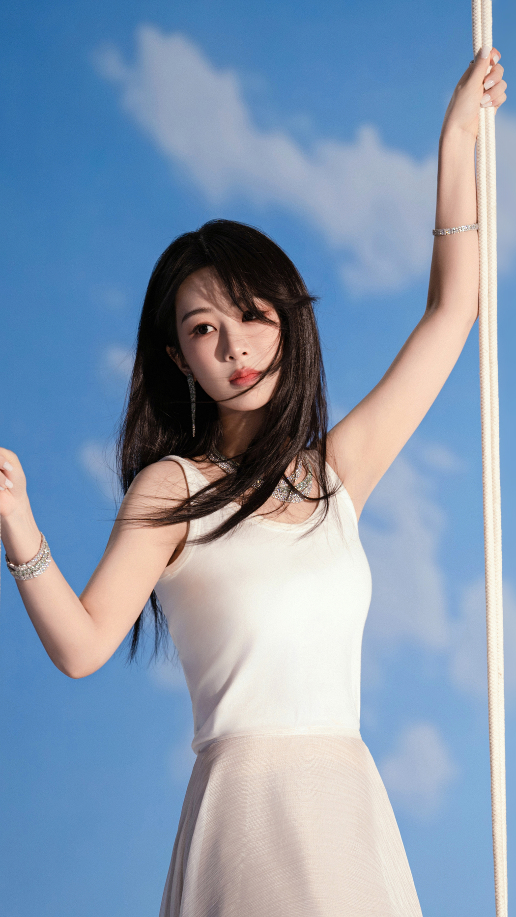 杨紫淡雅梦境竖屏4K手机壁纸，2160x3840高清下载