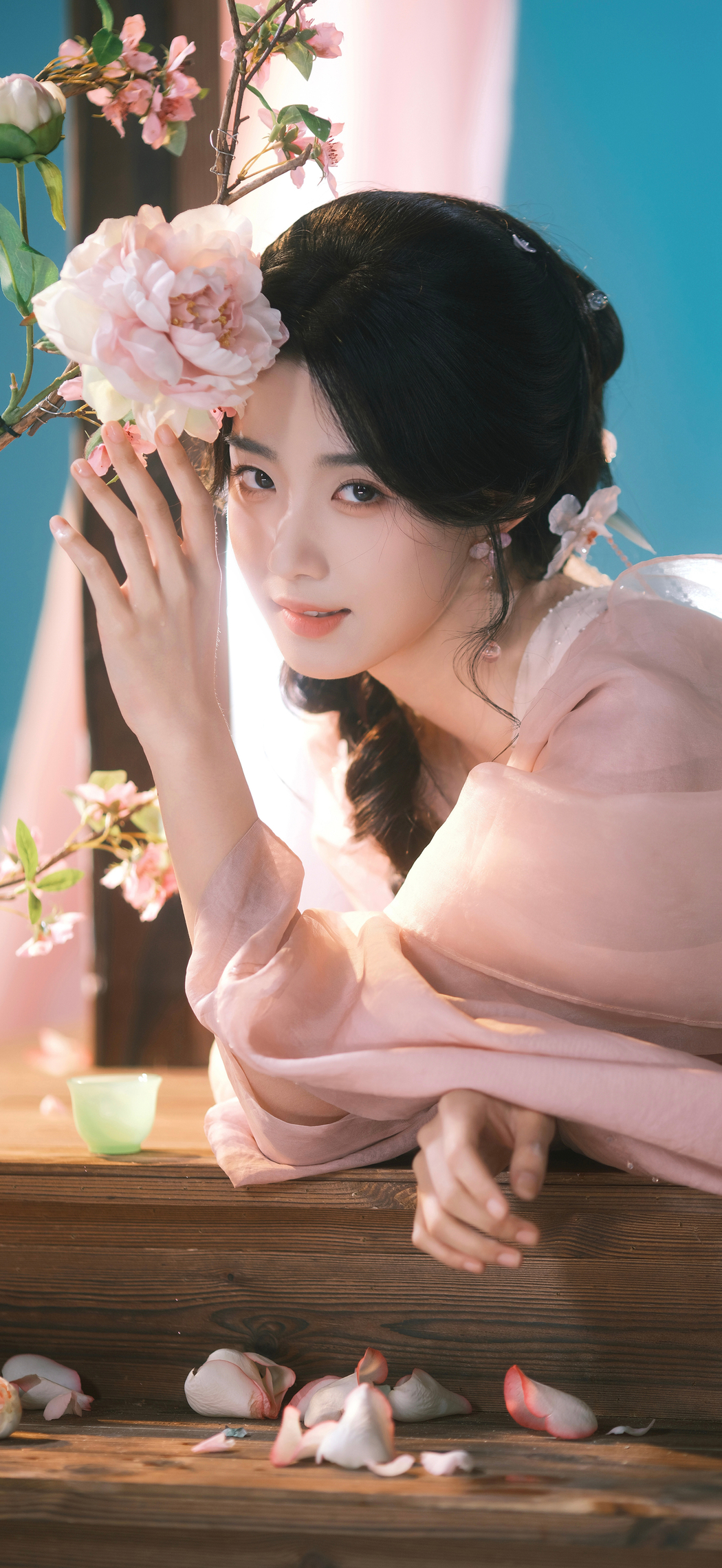 卢昱晓4K竖屏高清唯美花卉主题手机壁纸1767x3840下载