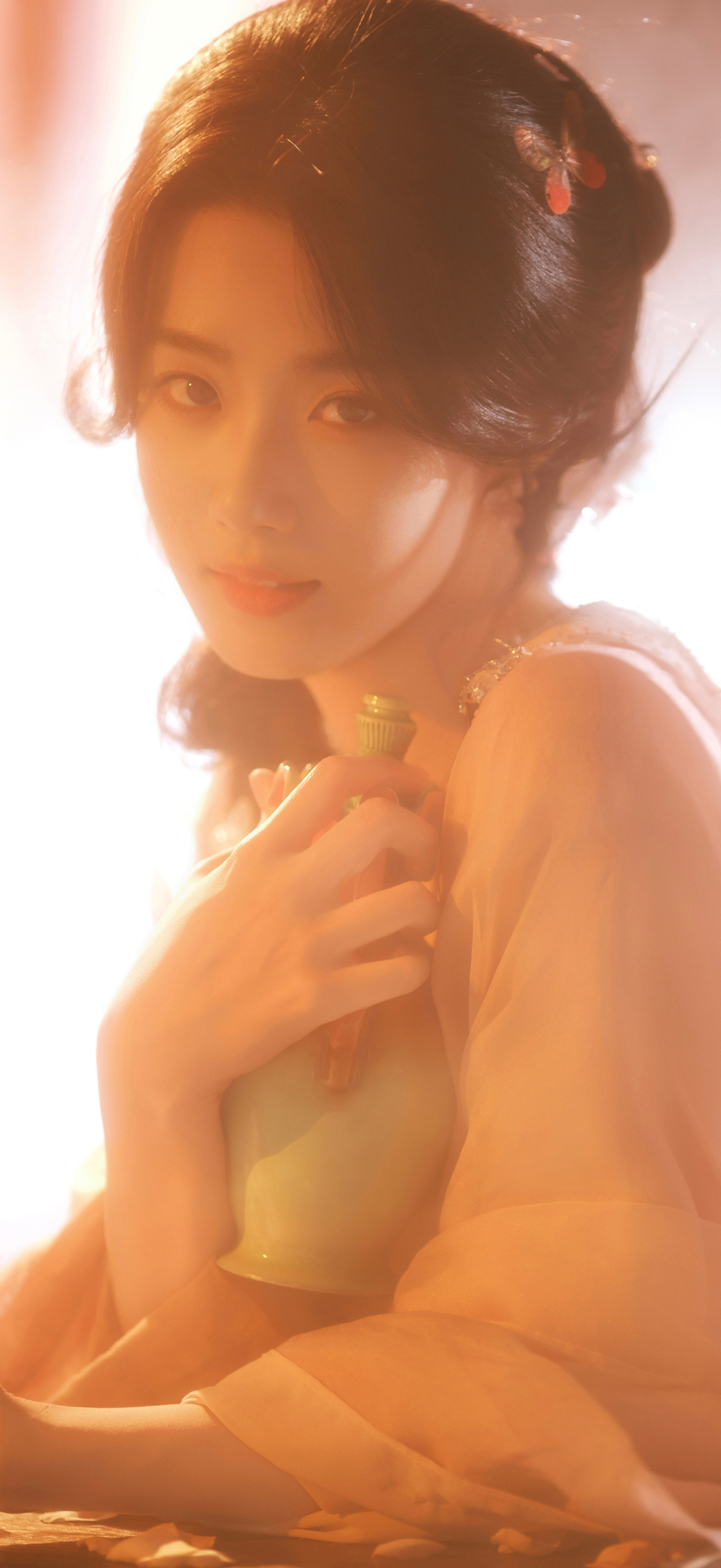 卢昱晓唯美可爱4K竖屏高清手机壁纸（1767x3840）下载