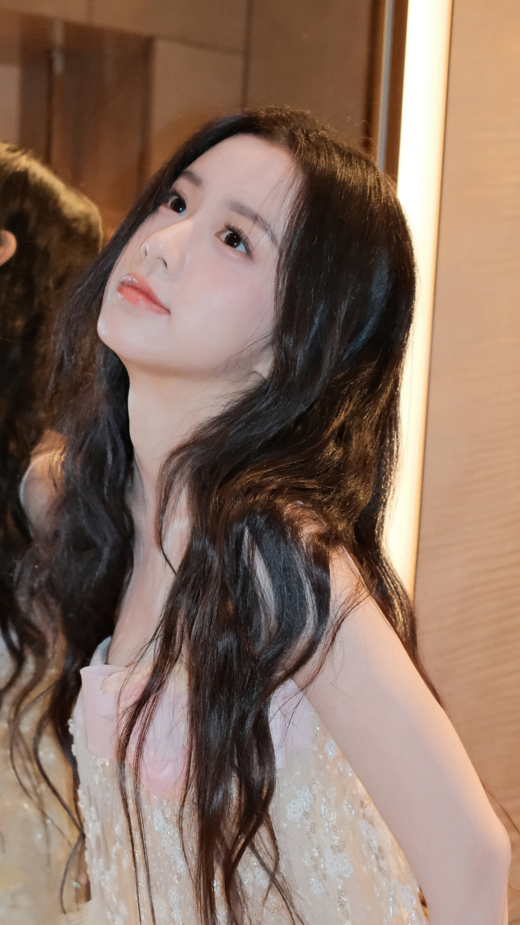 包上恩4K超清手机壁纸，2160x3840高清大图免费下载