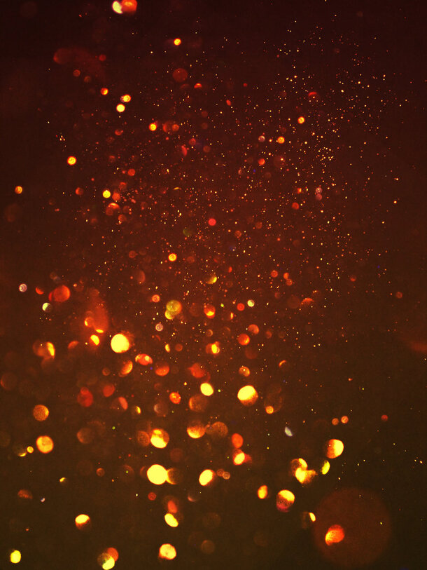 高清透明PNG水珠素材，红色背景抽象梦幻设计元素下载