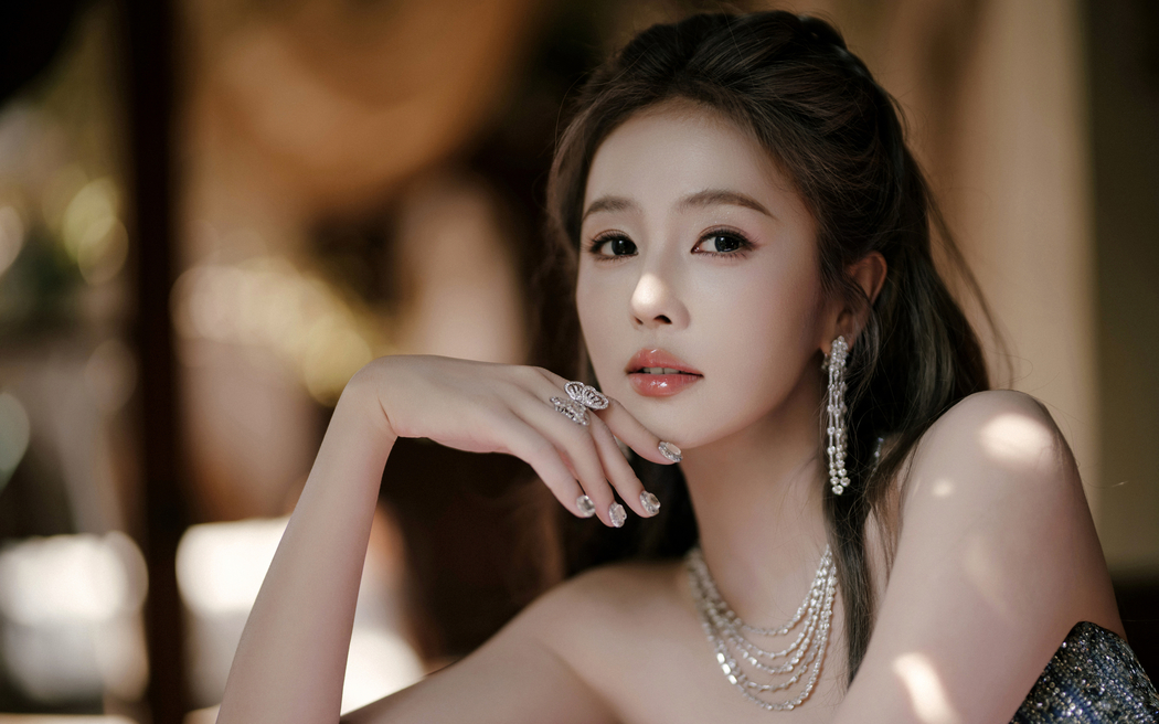 白鹿4K高清养眼美女壁纸 3840x2400超清图片下载 白鹿4K高清养眼美女壁纸 3840x2400超清图片下载