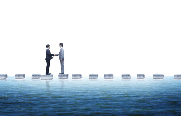 商务合作握手高清透明PNG装饰元素，PPT设计素材一键下载