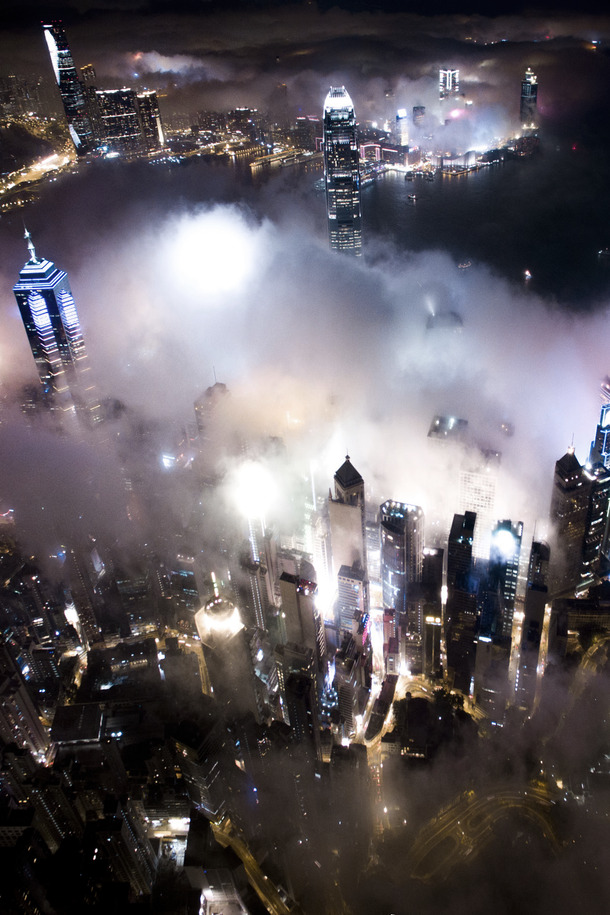 云雾黑夜城市光明高清PNG透明背景摄影风景设计素材免费下载