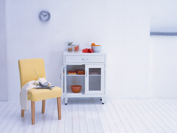 时钟衣服纯白橱柜高清PNG透明背景设计素材免费下载