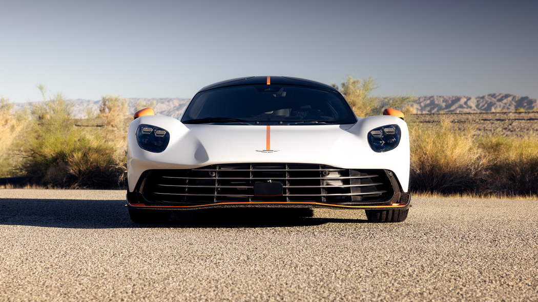 阿斯顿马丁Valhalla白色跑车4K高清壁纸3840x2160免费下载