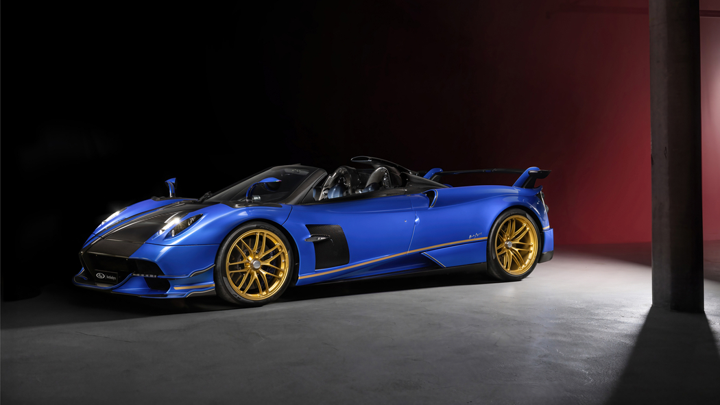 帕加尼Huayra Roadster BC蓝色跑车4K高清壁纸3840x2160免费下载