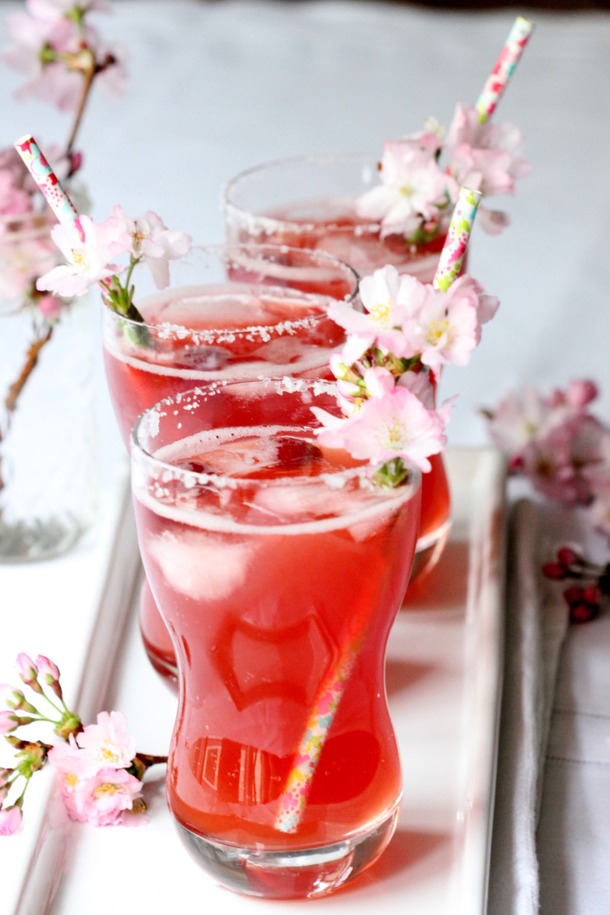 红色石榴饮品高清PNG透明背景设计素材免费下载