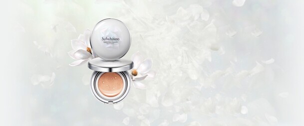 白色背景气垫霜BB霜彩妆高清PNG透明素材banner海报免费下载