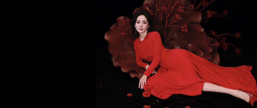 杨幂红色裙子花朵4K高清3440x1440带鱼屏美女壁纸免费下载