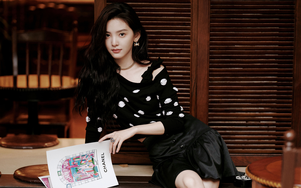 章若楠黑色裙子2880x1800高清壁纸免费下载 适配平板笔记本便携设备