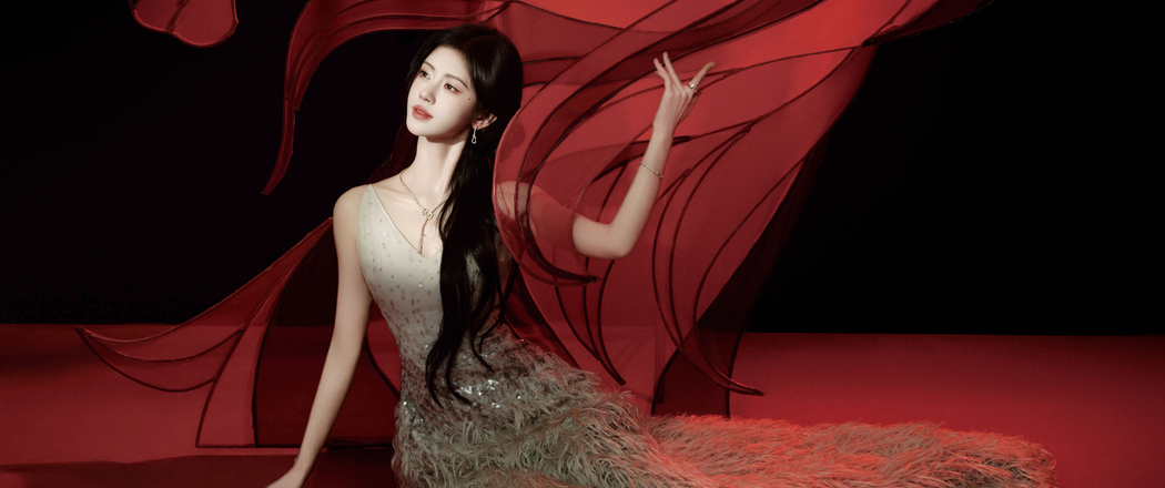 鞠婧祎长礼服裙子4K高清3440x1440带鱼屏美女壁纸免费下载