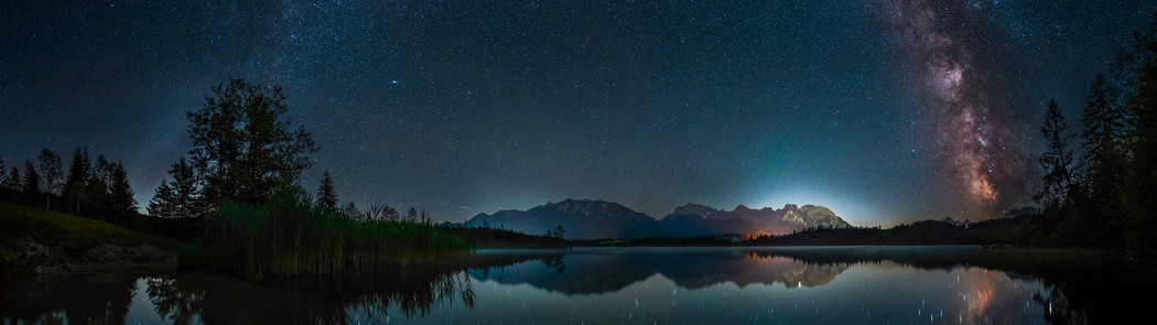 星空山湖泊倒影夜景5120x1440带鱼屏双屏高清壁纸免费下载