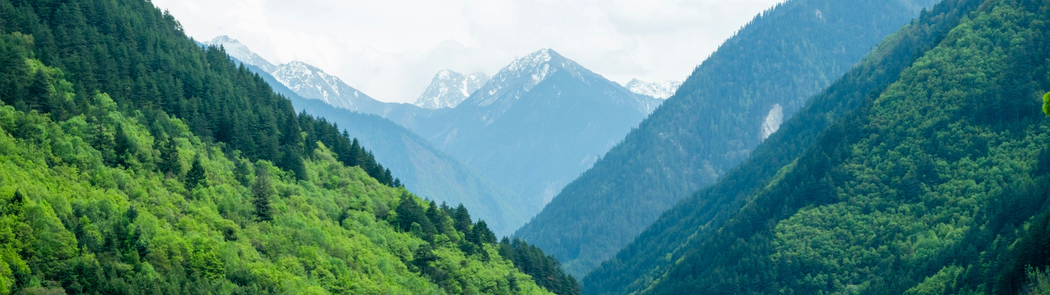 绿色青山5120x1440高清鱼屏双屏风景壁纸免费下载