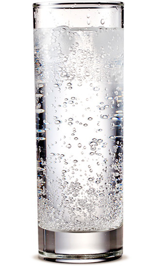 玻璃杯汽水雪碧