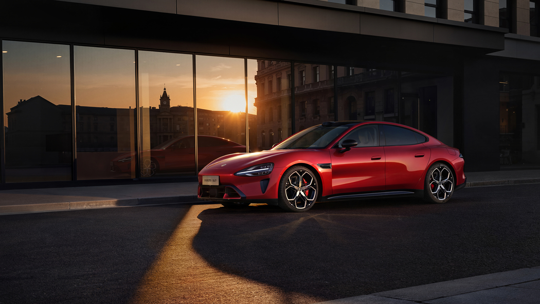 小米新一代SU7赤霞红4K汽车高清壁纸3840x2160免费下载