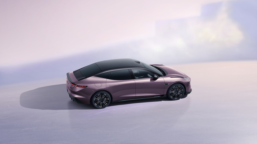 领克10EM-P 4K高清汽车壁纸4000x2249免费下载