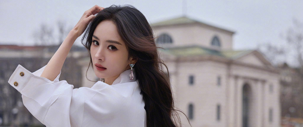 长发回头杨幂4K高清3440x1440带鱼屏美女壁纸免费下载