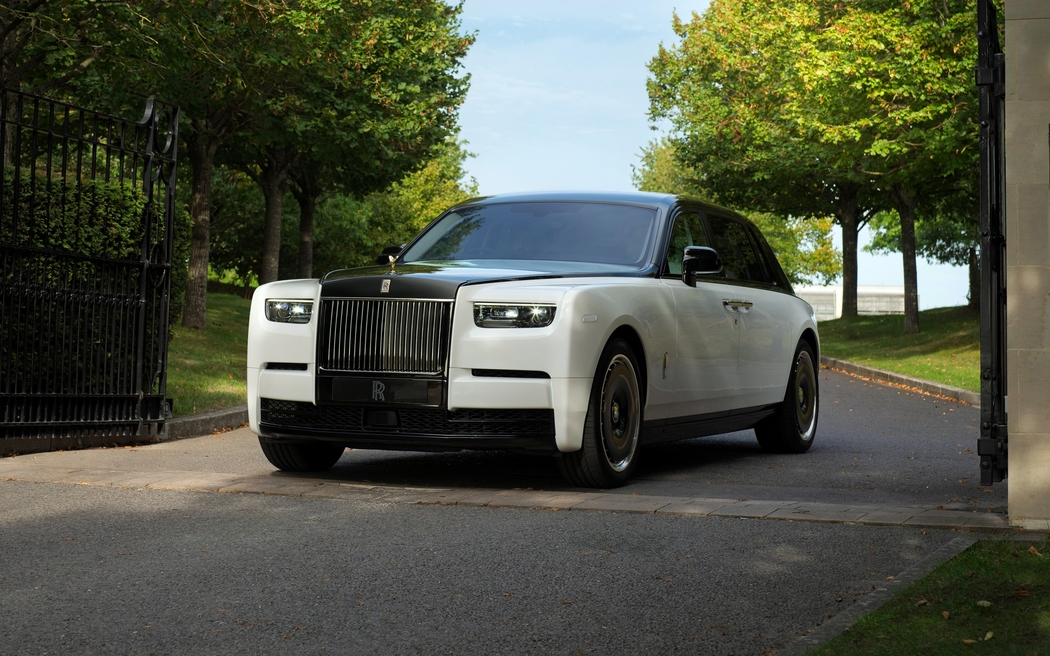 劳斯莱斯幻影百年纪念版豪华轿车 5120x3200高清4K壁纸免费下载 劳斯莱斯幻影百年纪念版豪华轿车 5120x3200高清4K壁纸免费下载