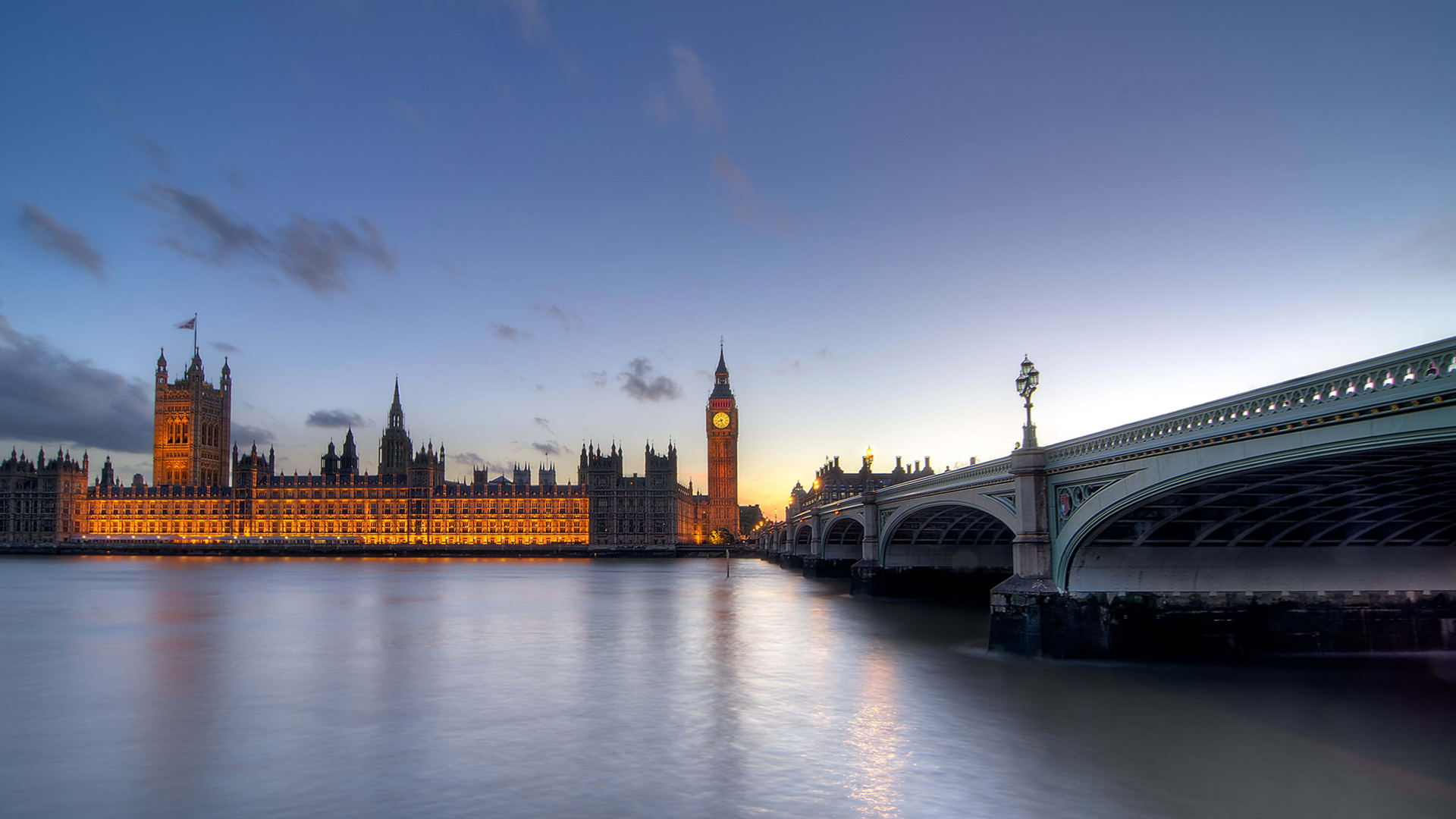 英国伦敦泰晤士河绝美风光，免费高清桌面壁纸下载