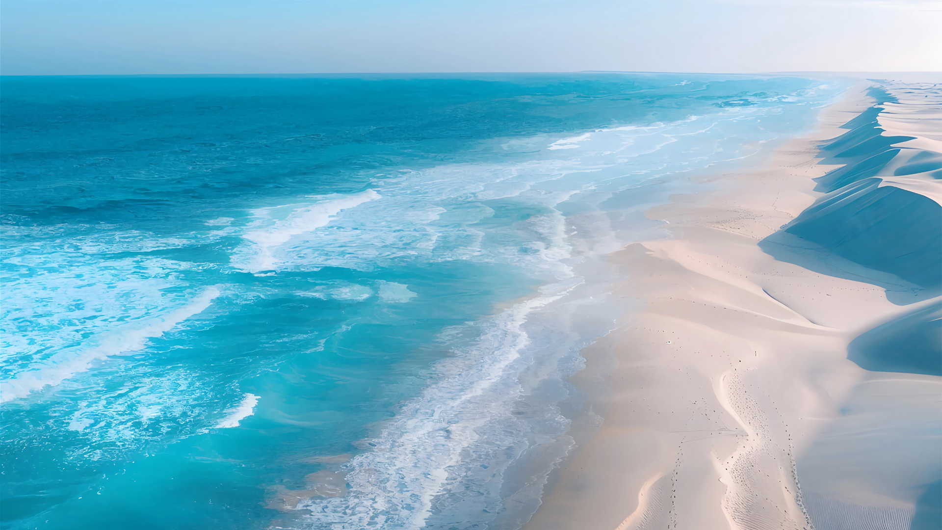 蓝色海洋沙滩风景免费电脑壁纸高清下载