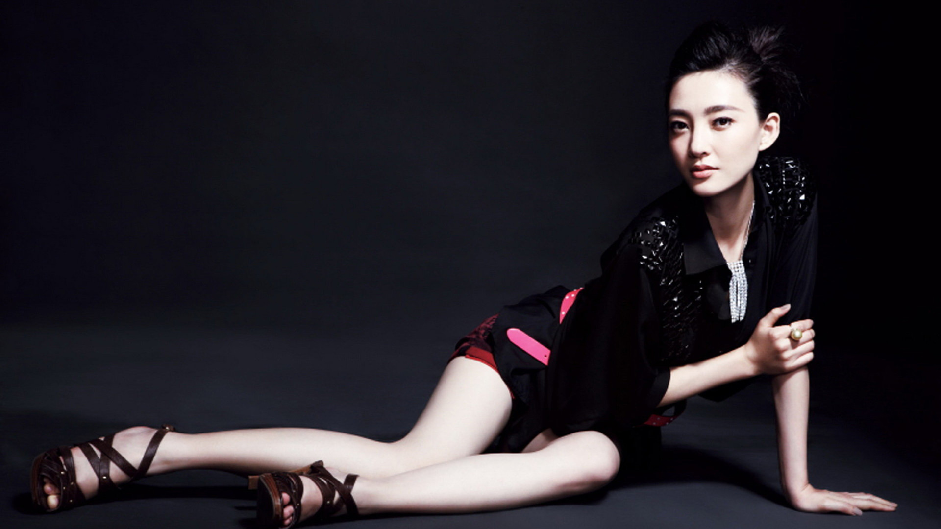 王丽坤精选美女壁纸，免费高清电脑桌面背景下载
