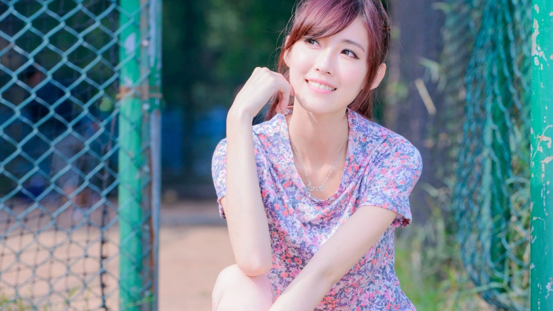 运动场美景与美女壁纸大赏，免费高清电脑桌面背景下载