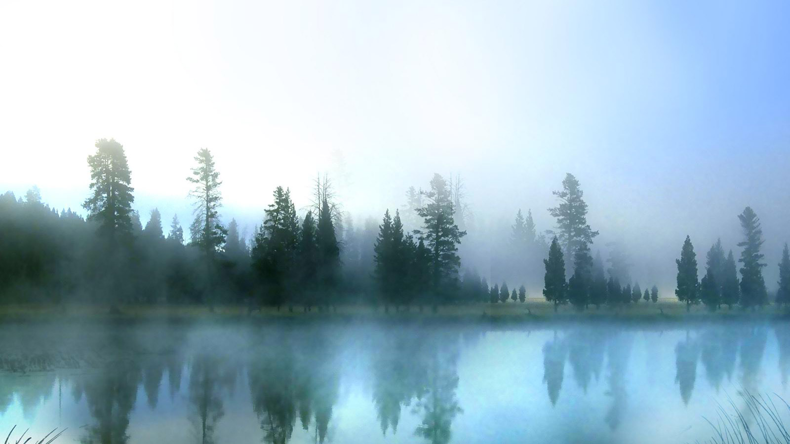蒙蒙雾水风景桌面壁纸，免费下载高清电脑背景图