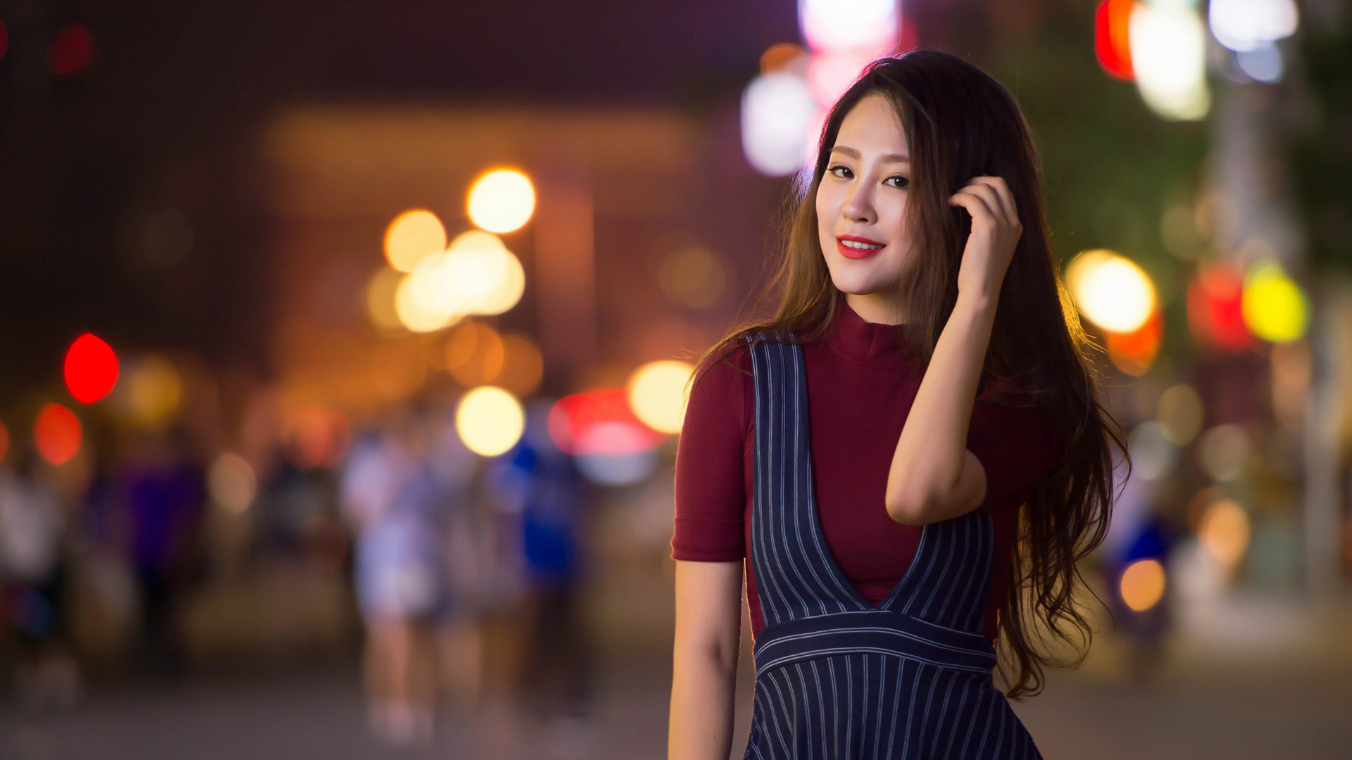 夜街美女高清壁纸，免费电脑桌面背景下载