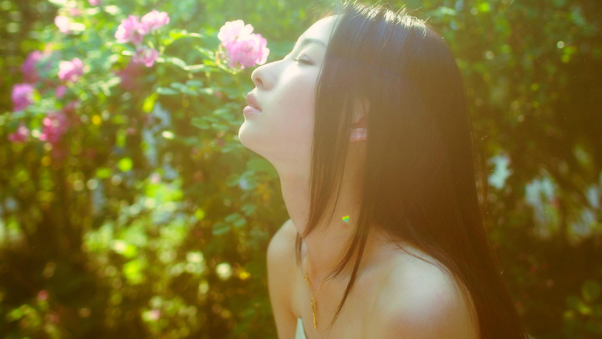 待嫁新娘唯美意境写真，精选美女桌面壁纸，免费下载畅享！