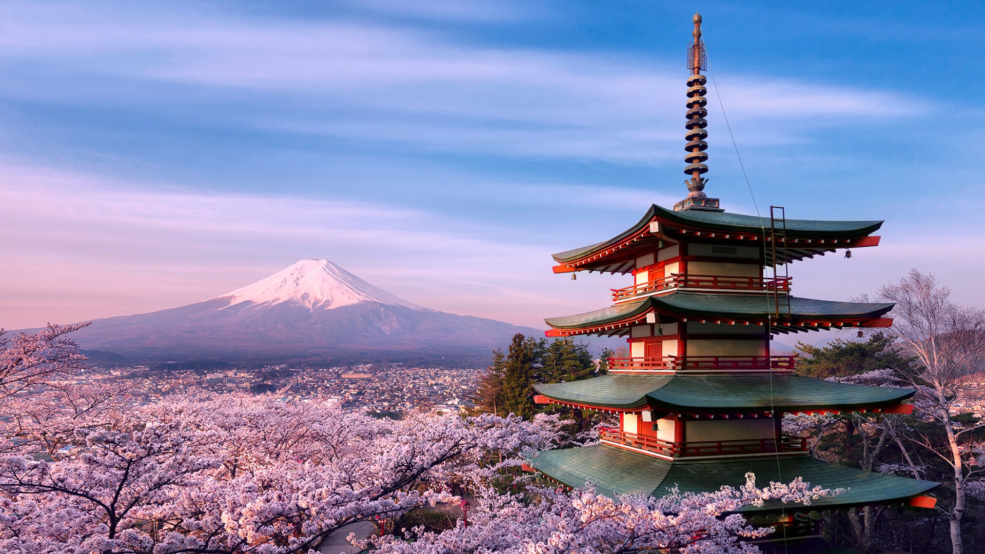 日本樱花塔与富士山美景，免费高清桌面壁纸下载