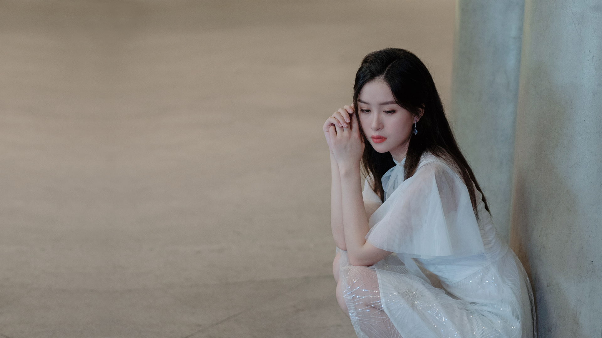 季彦霖美女壁纸，高清免费电脑壁纸下载