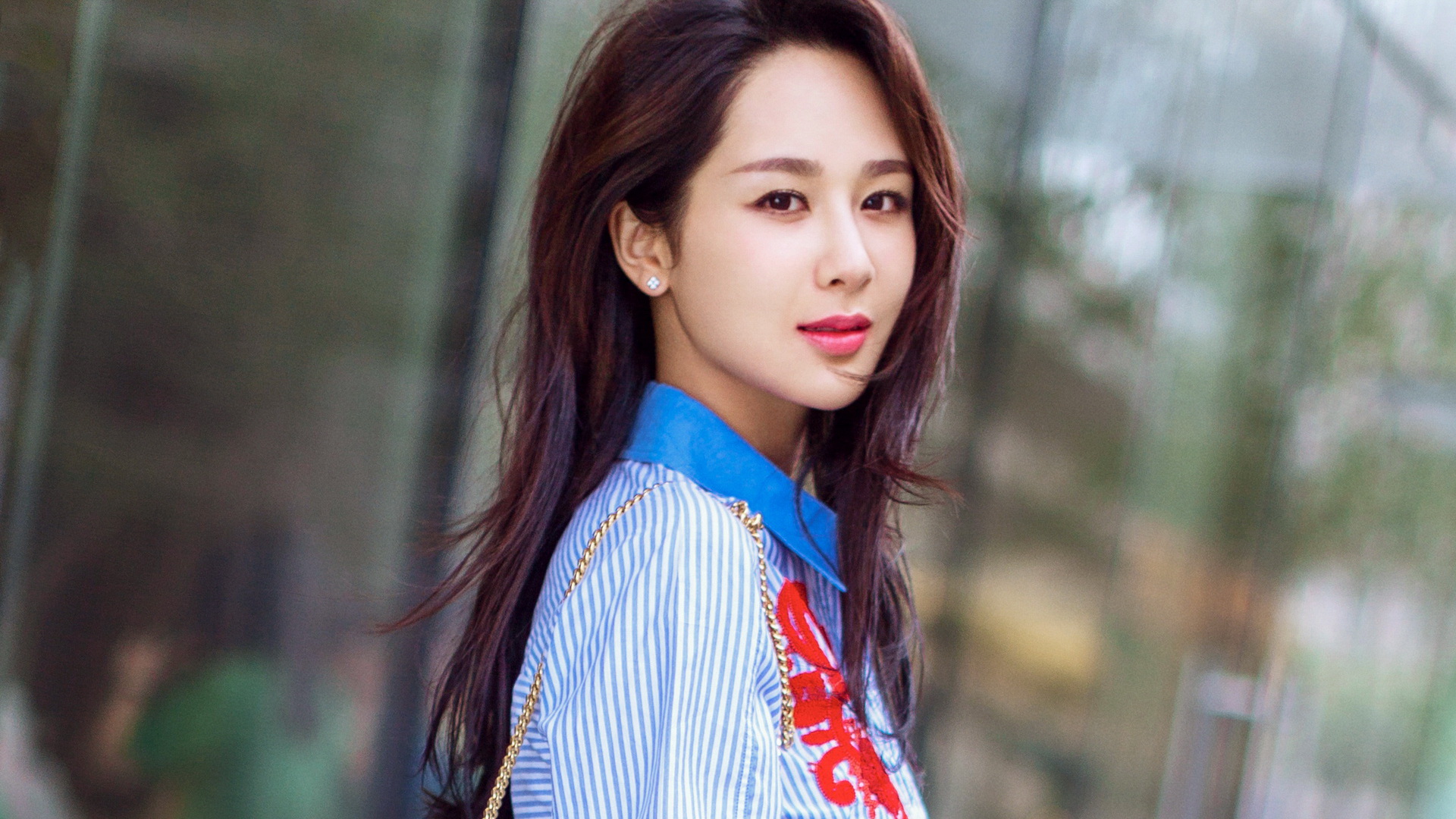 杨紫精选美女桌面壁纸，免费高清电脑壁纸下载