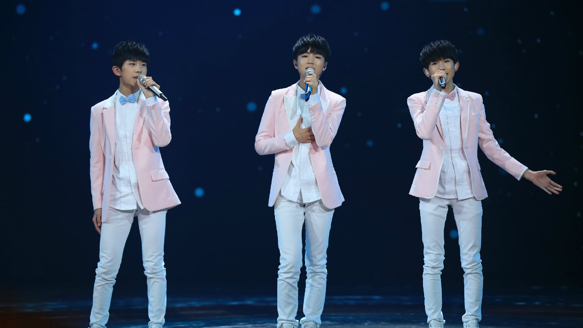 TFBOYS元宵喜乐会，精选人物壁纸，免费电脑桌面美化下载