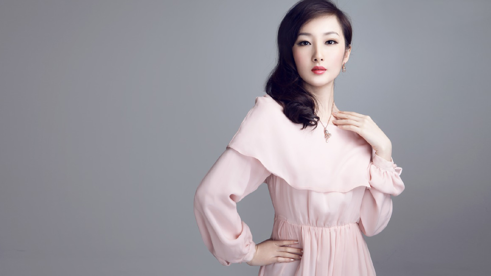 程媛媛高清生活照壁纸，美女电脑壁纸免费下载