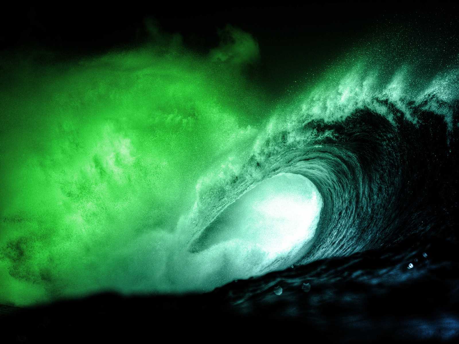 海浪风光桌面壁纸，免费高清下载，装点你的电脑屏幕！